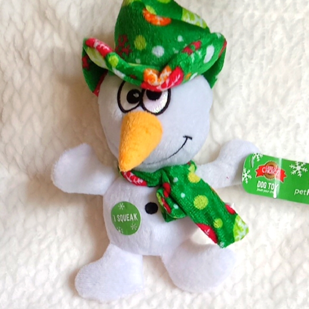 NEW. SNOWMAN DOG TOY BY GRREAT CHOICE.  PLUSH, SOFT AND CUDDLY.